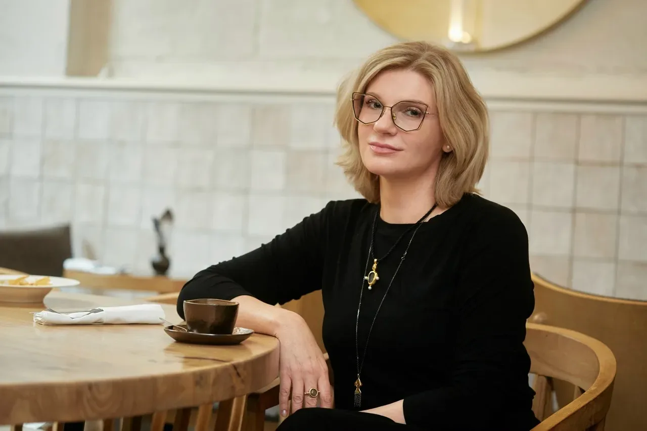 Анна Ардова