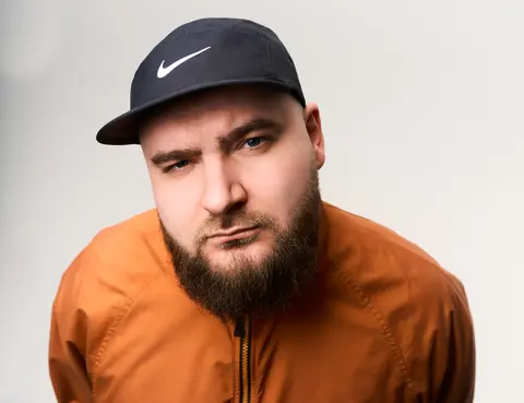 Афиша: Дима Илюхин. Импровизация с залом в Санкт-Петербурге 26 июля 2026