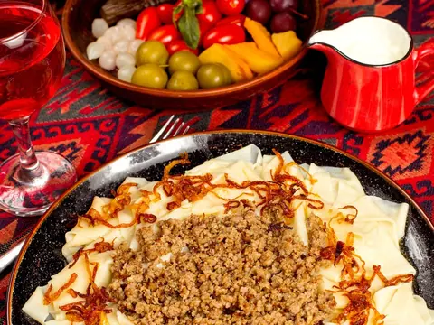 Афиша: Экзотический вкус Дагестана: гастротур по Дербенту в Дербенте 11 июля 2026