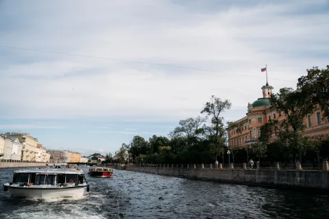 Афиша: Северная Венеция — вечный город на воде. От Фонтанки по малым каналам центра города в Санкт-Петербурге 13 июля 2026