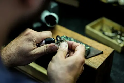 Афиша: Украшения своими руками с полудрагоценными камнями в Калининграде 14 июля 2026