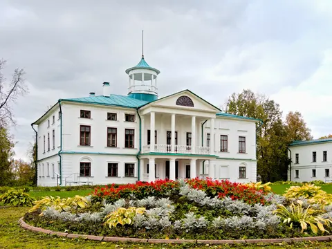 Афиша: В гости к Некрасову: посещение усадьбы «Карабиха» в Ярославле 16 июля 2026