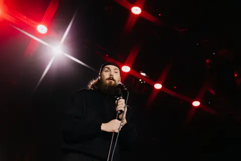 Афиша: Жёсткое шоу: Stand-up vs психология в Санкт-Петербурге 19 июля 2026