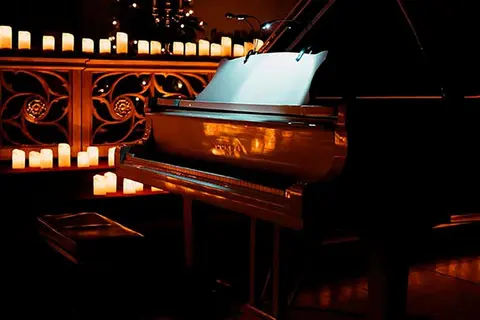 Афиша: Звуки и свечи. Симфонические хиты: ABBA, Майкл Джексон, Sting, Pink Floyd в Москве 15 июля 2026